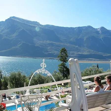 Riviera Panoramic