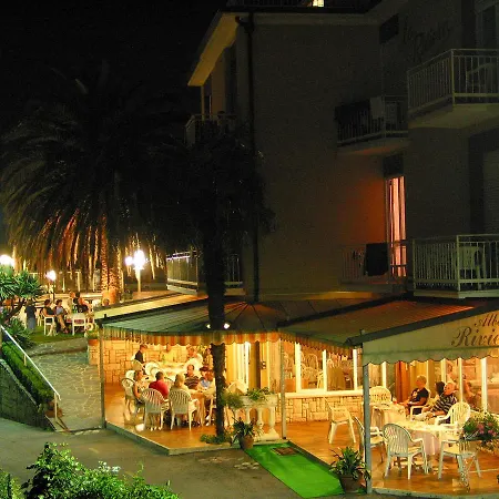 Riviera Panoramic 3*