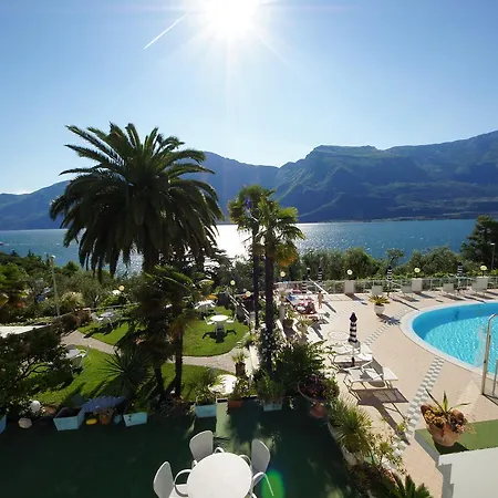 Hotel Riviera Panoramic 3*
