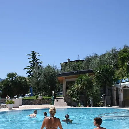 Riviera Panoramic 3* Limone sul Garda