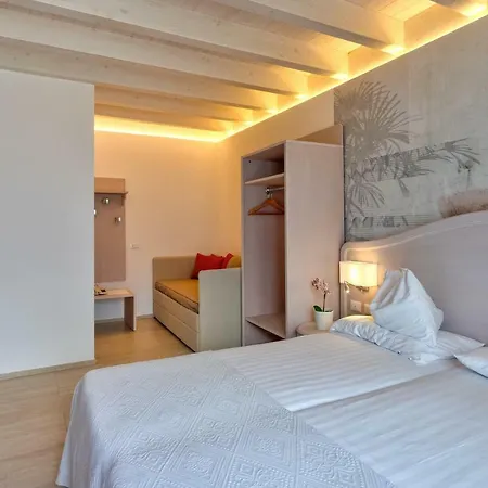 Riviera Panoramic Hotel 3*