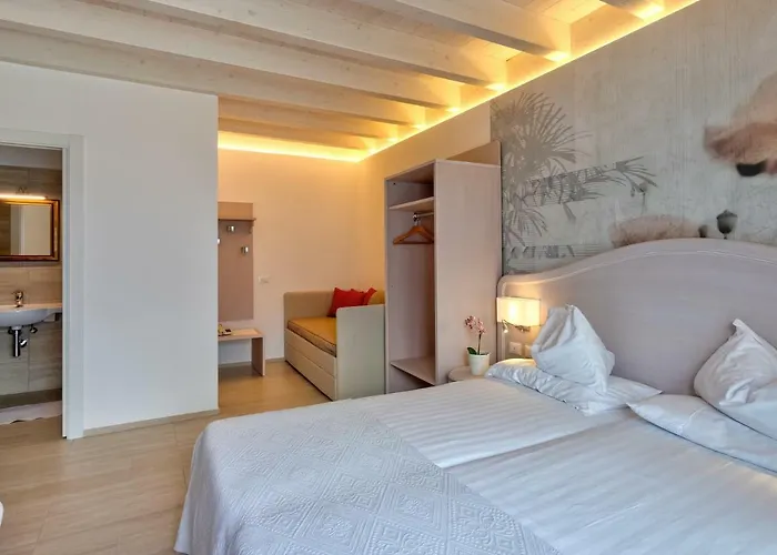 Riviera Panoramic Hotel 3*