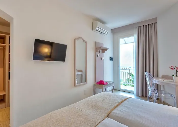 Riviera Panoramic 3*